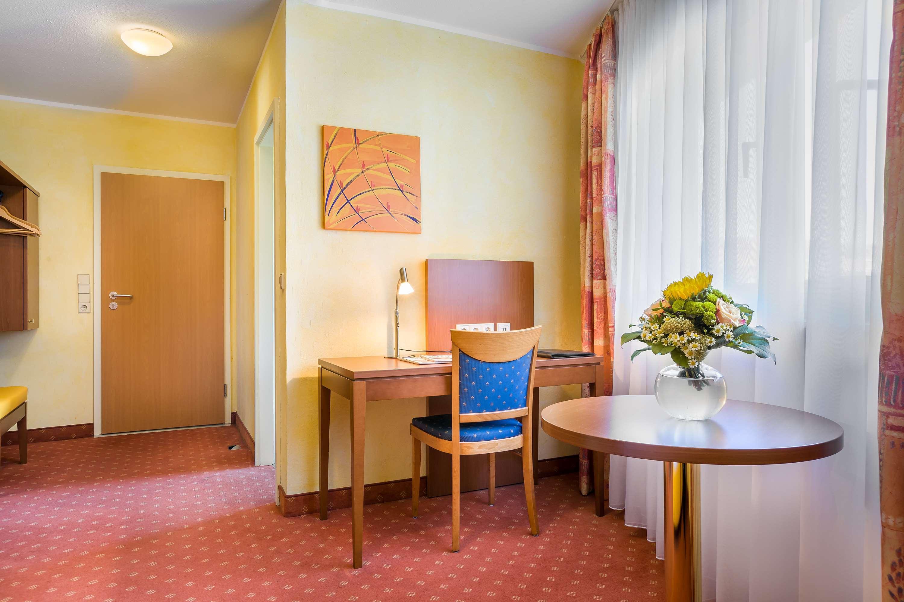Hotel Rega שטוטגרט מראה חיצוני תמונה