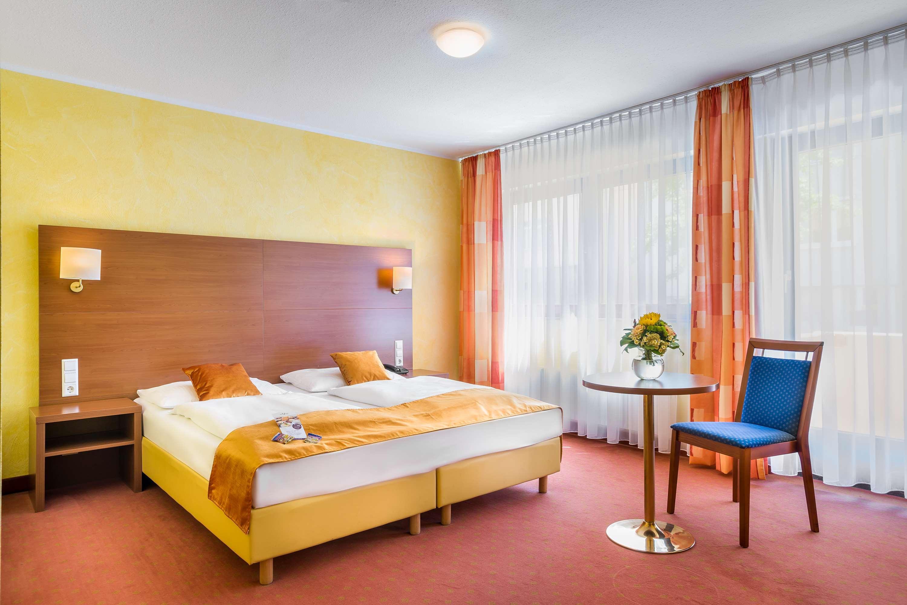 Hotel Rega שטוטגרט מראה חיצוני תמונה