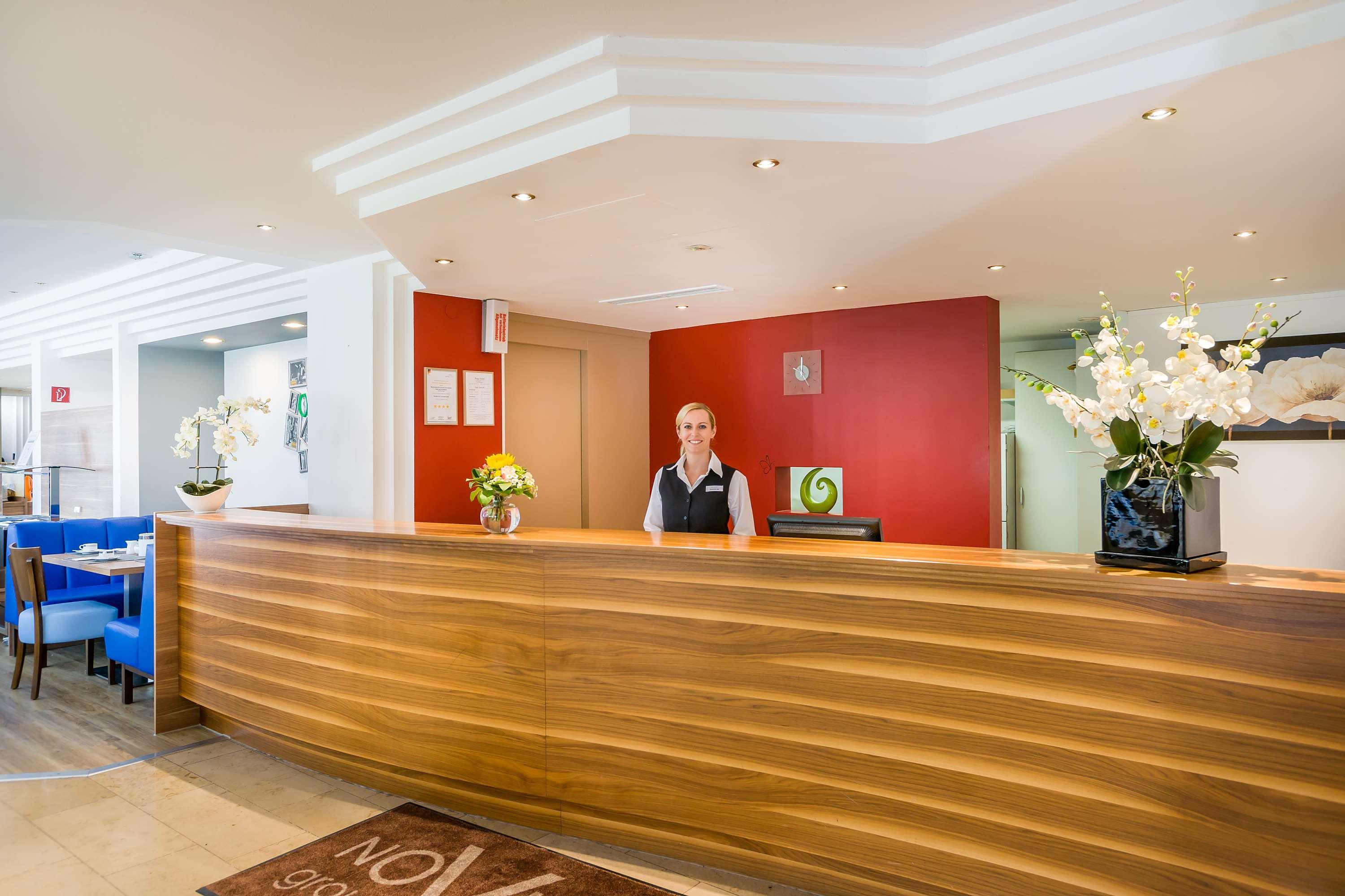 Hotel Rega שטוטגרט מראה חיצוני תמונה
