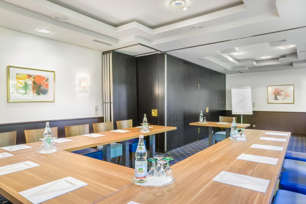 Hotel Rega שטוטגרט מראה חיצוני תמונה
