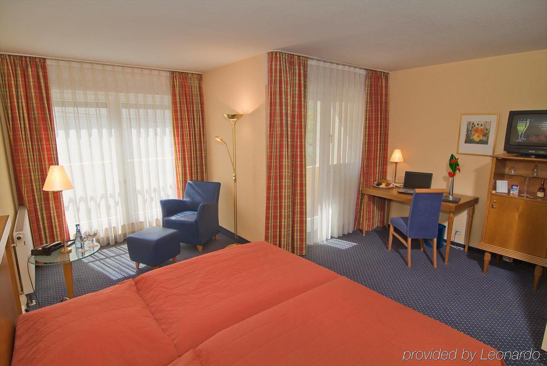 Hotel Rega שטוטגרט מראה חיצוני תמונה