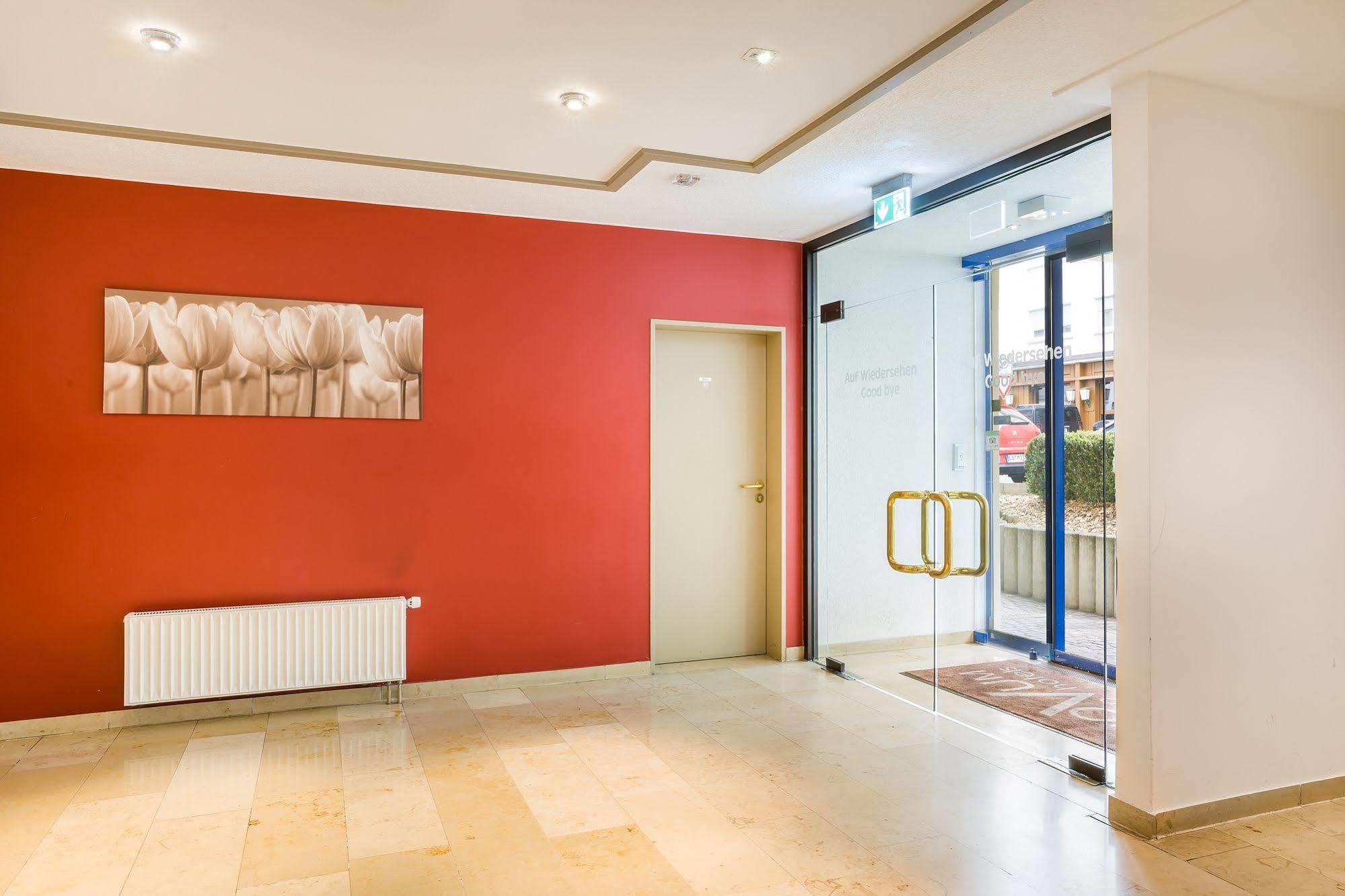 Hotel Rega שטוטגרט מראה חיצוני תמונה